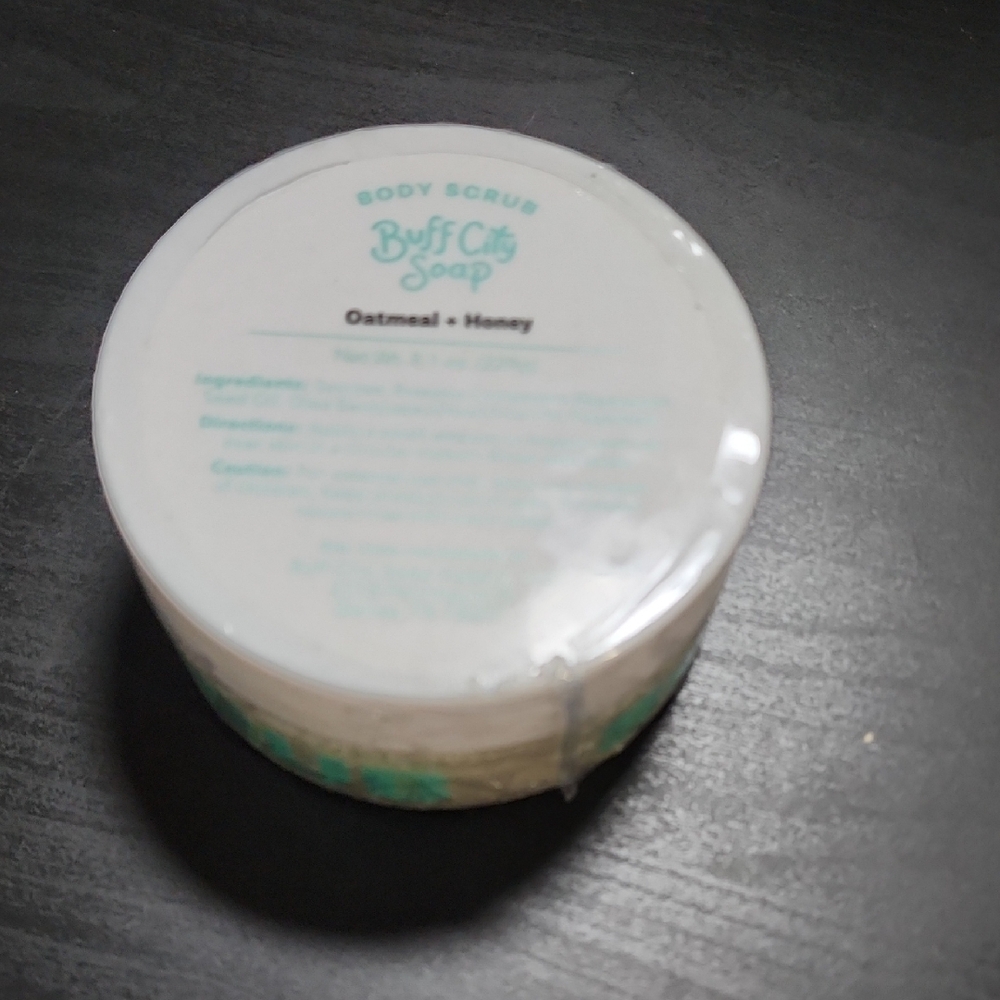 NWOT Buff City Soap Company Oatmeal Honey Body Scrub
